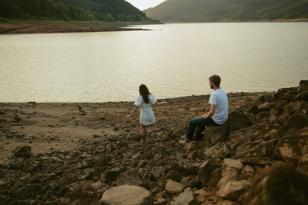 couple walking at a lake in oregon