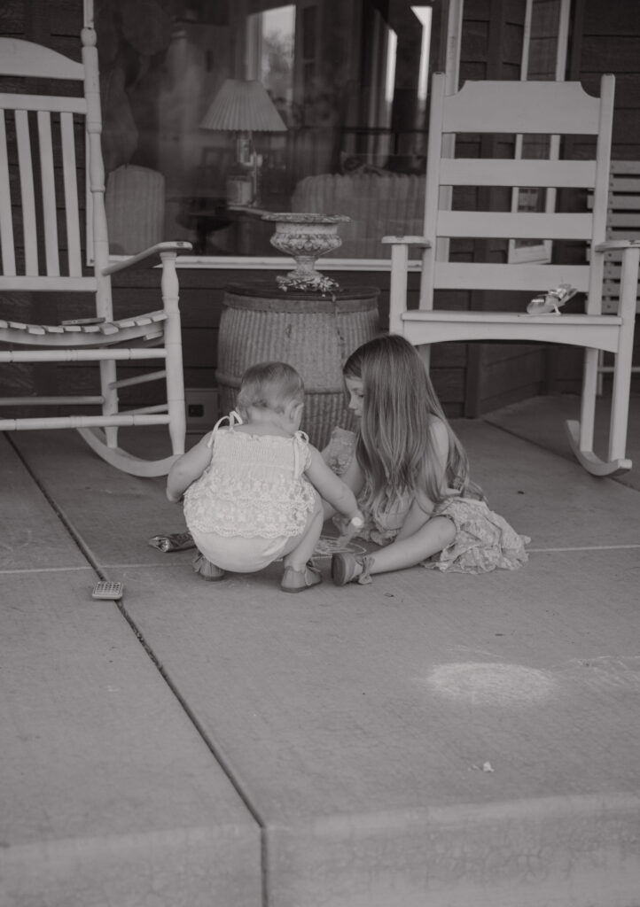 Lifestyle family photo session capturing candid, real moments of a family interacting naturally at home